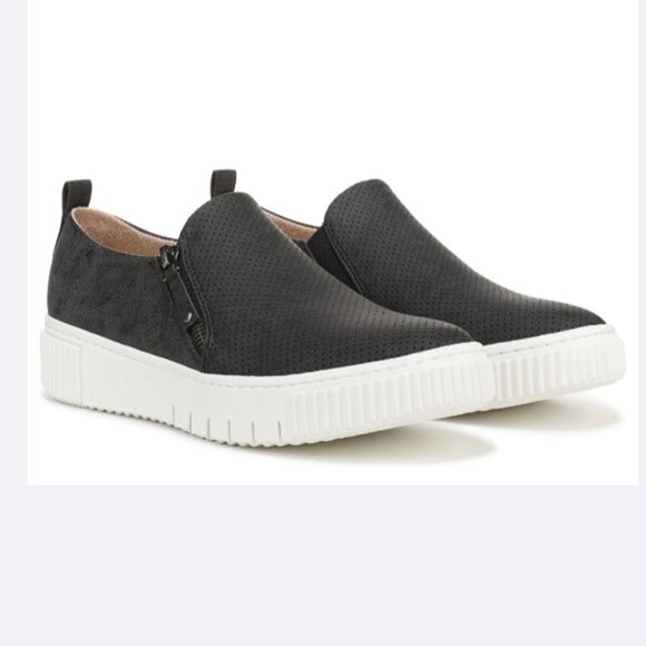 SOUL Naturalizer Turner Slip-On Black Casual No Tie Sneakers Women’s Size 7.5 M - Picture 1 of 10